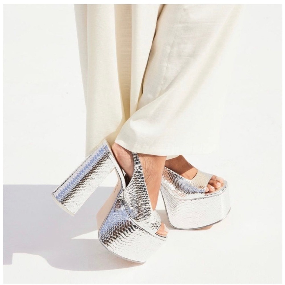 Cult Gaia Marisol Chunky Platform Heeled Sandal Silver Metallic Snake 42 12